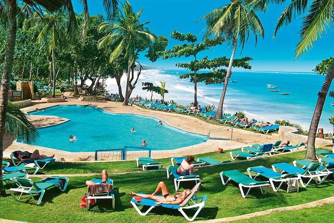 10-Days Kenya Wildlife Private Safari and Mombasa Diani Beach Holidays - Lake Nakuru for flamingos and rhinos