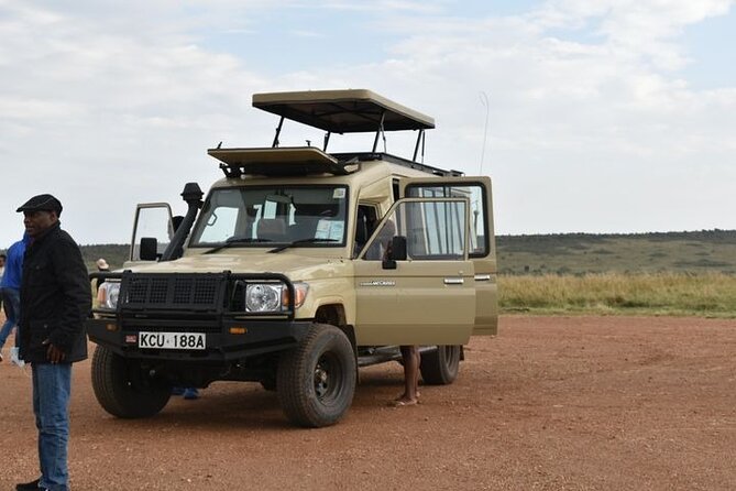 3-Day Maasai Mara Sharing Safari in a 4x4 Land Cruiser Jeep - The guide can make or break the safari