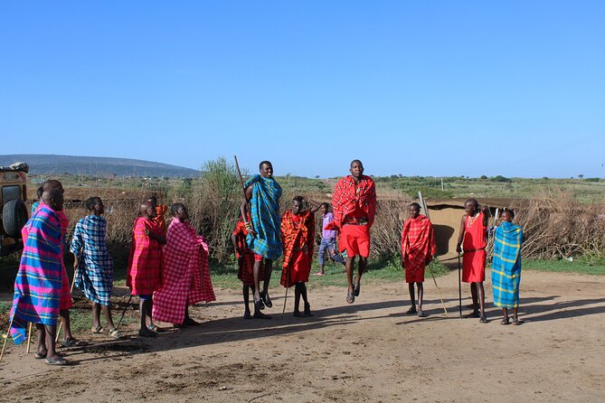 3-Day Maasai Mara Sharing Safari in a 4x4 Land Cruiser Jeep - The first Maasai Mara game drive
