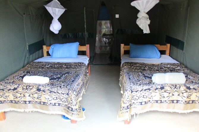 3 days group joining safari to Masai Mara with a Land CruiserJeep - The Mara River and seasonal migration timing