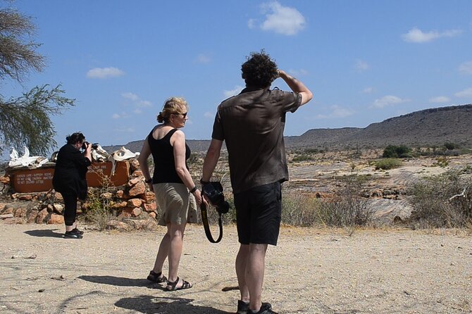 3 days Masai Mara on Private 4x4 Land Cruiser - Day 1: Nairobi to Maasai Mara by Land Cruiser