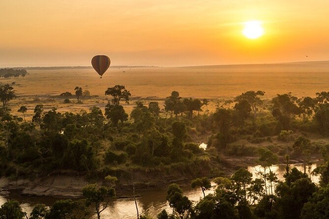 5-Day Lakes and Masai Mara Plains 4 x 4 Safari - Meals, lodging, and what the price covers