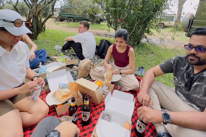 5 Days Getaway adventure to Masai Mara,L.Nakuru and L.Naivasha - Day one: Nairobi to Masai Mara