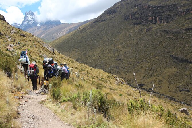 5 Days Mount Kenya Climbing Via Chogoria Sirimone Route - Day five: the Sirimon-side descent to Old Moses