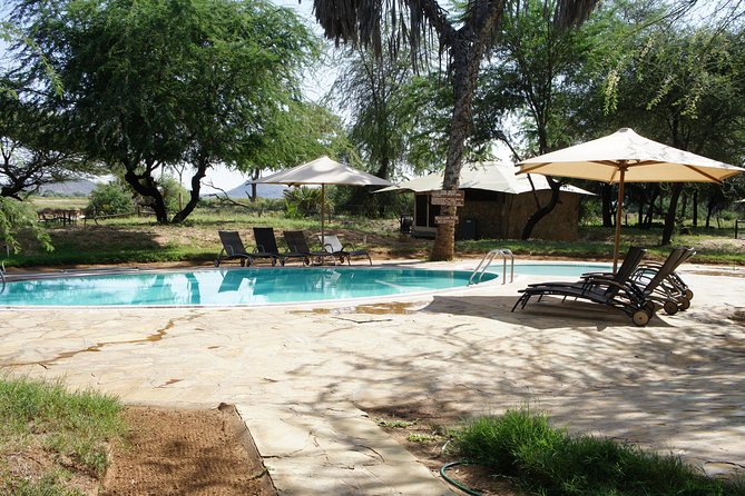 6 Days private safari package Kenya - What the $4,916.54 price means