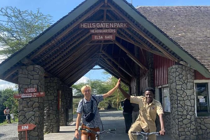 Bike Tour at Hell's Gate National Park, Boat Ride at L. Naivasha - Trading the bicycle for a boat on Lake Naivasha