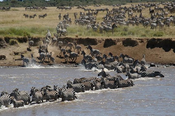 Classic Luxury 4 X 4 Masai Mara Safari - Returning to Nairobi through Kenya’s interior