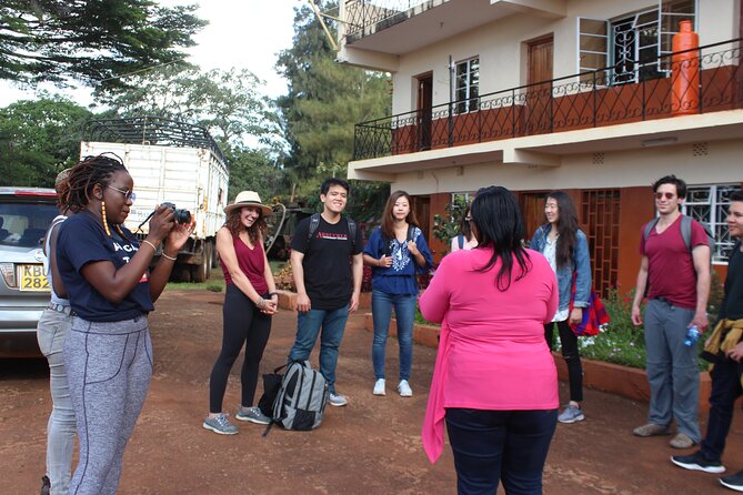 Coffee farm tour, coffee roasting and tasting experience - Fresh coffee, snacks, and a quiet finish