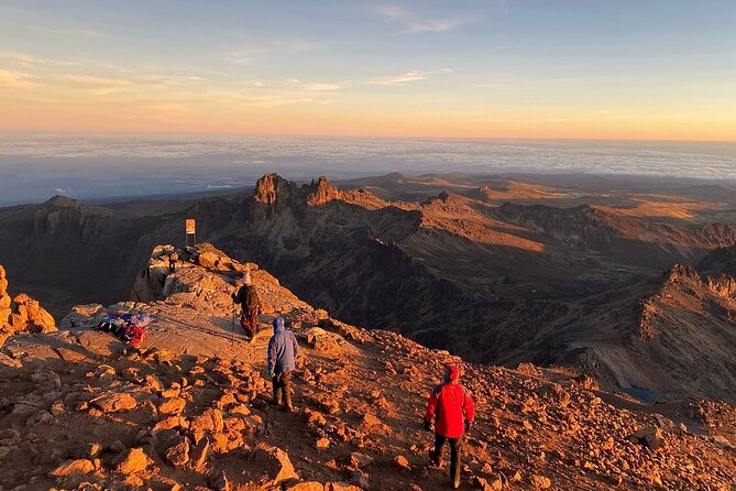 Conquer Mt Kenya in 4 Days Sirimon to Chogoria Route Adventure - Day 3: A 3 a.m. start for Point Lenana