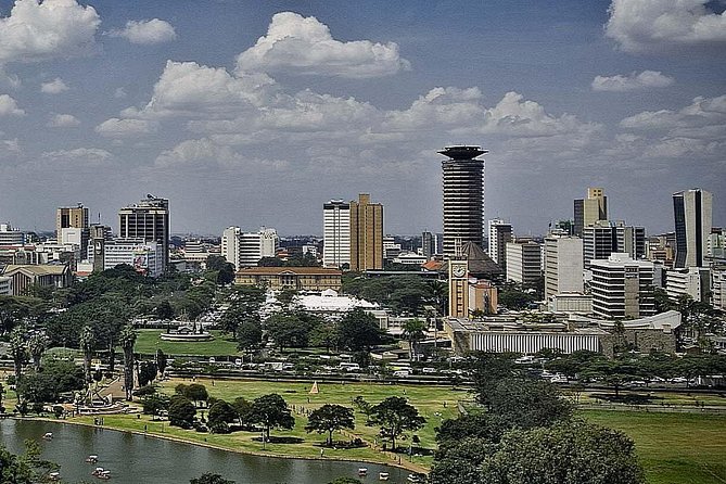 Day tour at the Nairobi city center - Two hours with Kenya at the National Museum
