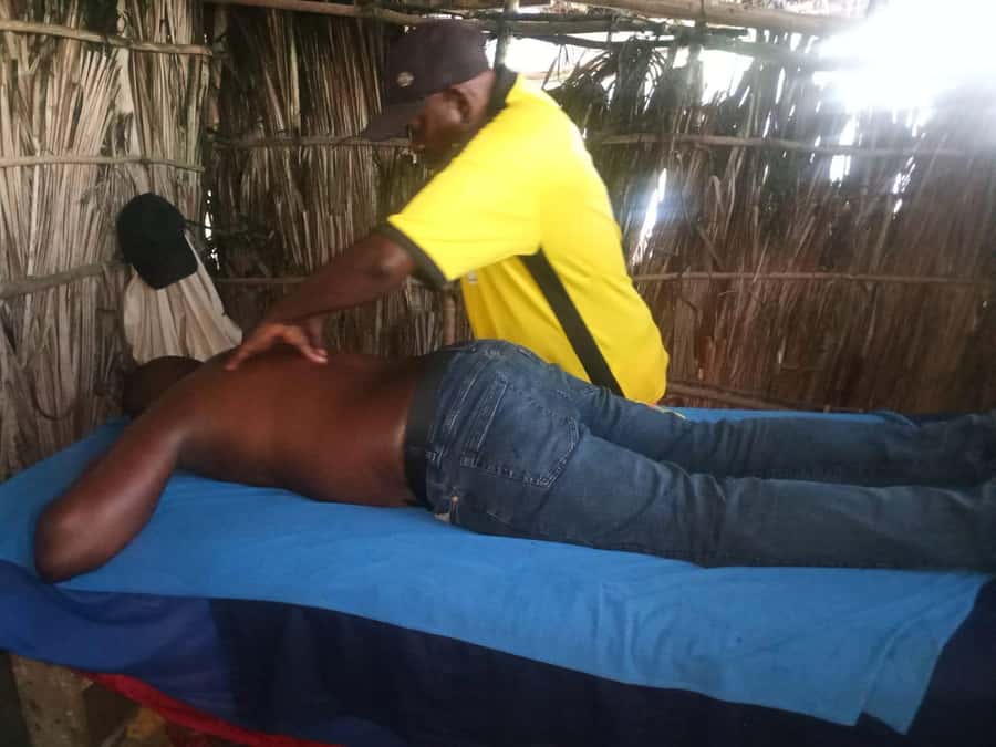 Diani Beach: Authentic Traditional Massage with Sea View - The welcome drink and consultation