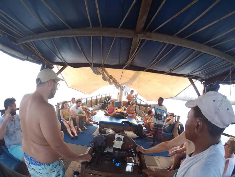 Diani Beach: Kisite Marine Park Dhow & Snorkeling with Lunch - Is $135 a fair price?