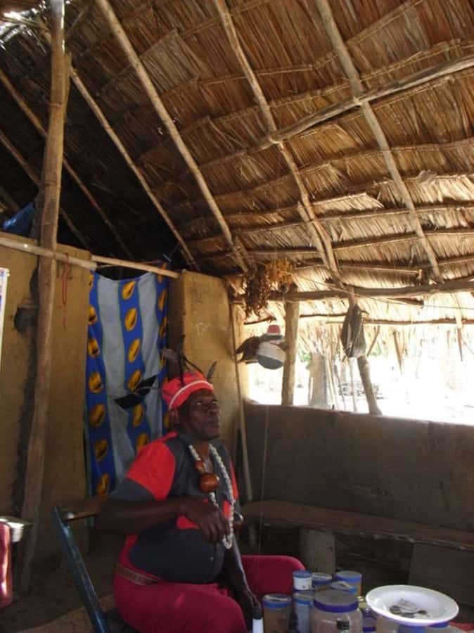 Diani bush tour - Meeting the traditional medicine man