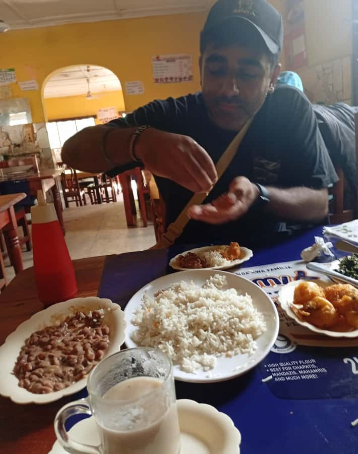Diani: Market and Street Food Walking Tour - The local restaurant tasting