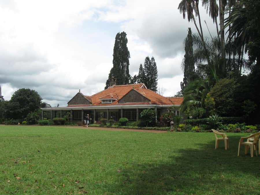 Elephant Orphanage, Giraffee Center, Karen Blixxen Meseum - Who should book this Nairobi outing