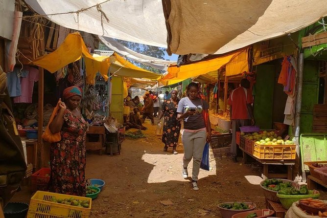 Explore local Market matatu ride & Make Kenyan Cuisines with a home cook - From Westlands to the local market by matatu