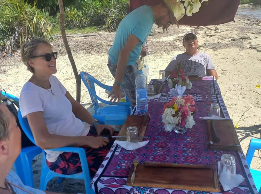 From Diani Beach: Funzi Island Full Day Excursion with Lunch - Key details before you book