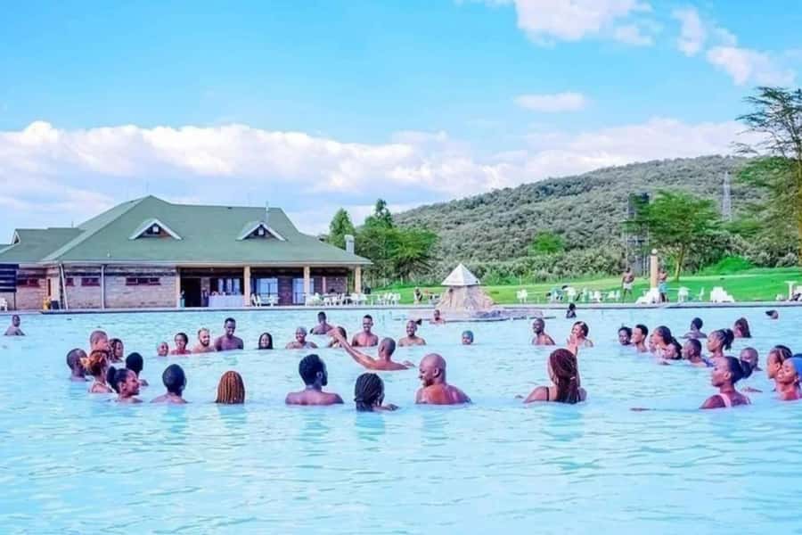 From Nairobi: Day Trip to Lake Naivasha and Hell's Gate - Cruising Lake Naivasha with hippos and birds
