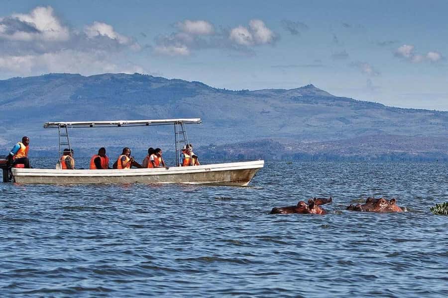 From Nairobi: Day Trip to Lake Naivasha and Hell's Gate - Geothermal water after the climb