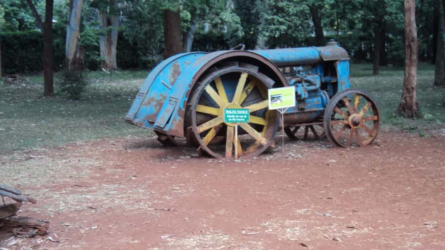 Giraffe Center and Karen Blixen Museum Tour from Nairobi - Karen Blixen Museum: a house with a personal story