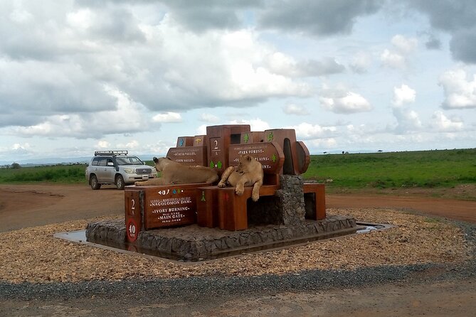 Half Day Morning or Afternoon Guided Tour : Nairobi National Park - The picnic-area stop and the pace of the outing
