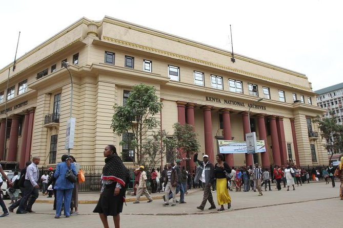 Half Day - Nairobi City Walking/Bus Tour Museums, Monuments & Rooftop City View - Seeing Nairobi through its matatus
