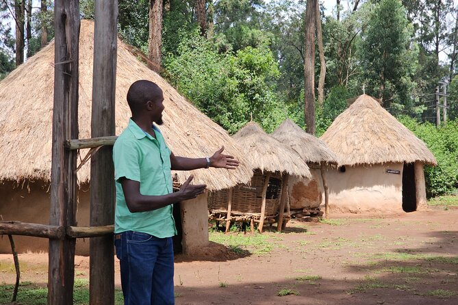 Half-day tour Bomas of Kenya with Pick-up - Watching the dance program and warrior performances