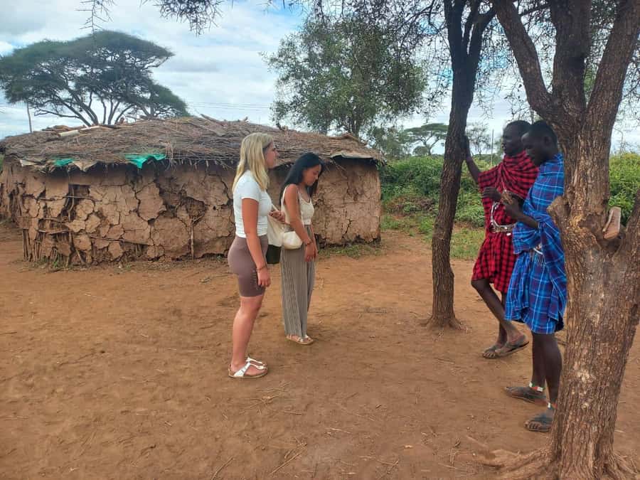 HALF DAY TOUR MASAI VILLAGE FROM NAIROBI WITH PICKUP&DROPOFF - Four hours of cultural activities in Bisil