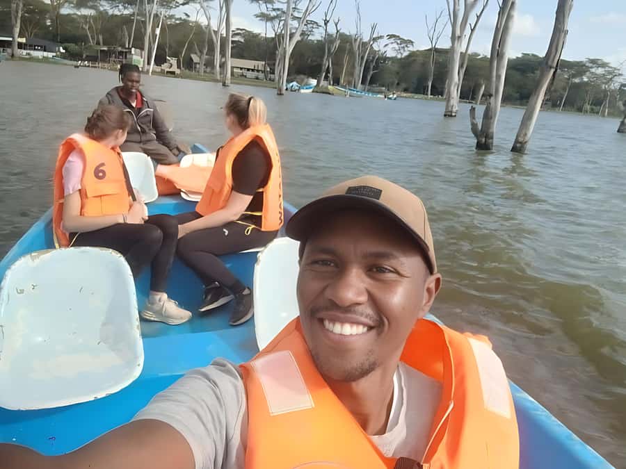 Hell's Gate Bike Ride & Crescent Island Boat Ride Experience - Who should book this experience