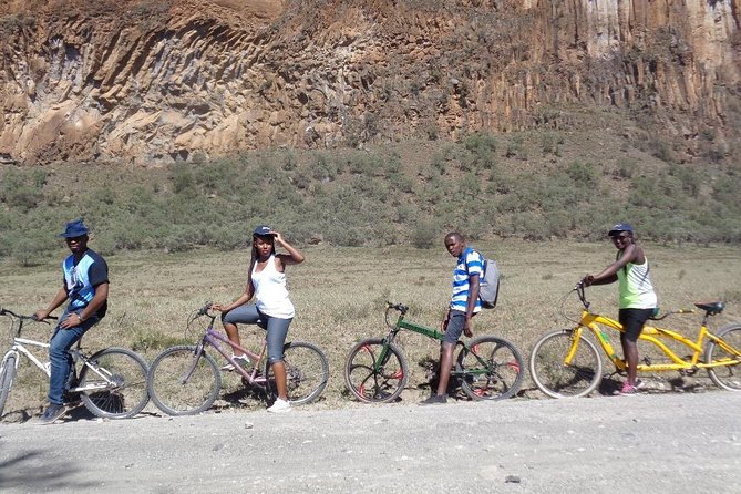 Hells Gate National Park Day Trip - The guides shape the tone of the day
