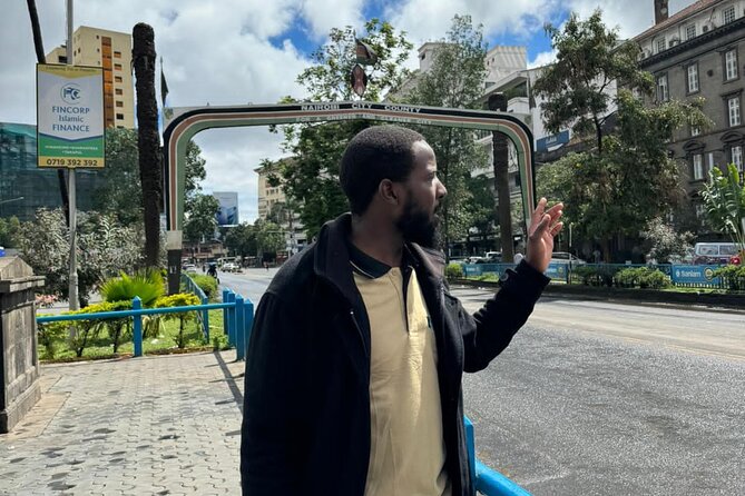 Historical City Walk Tour in Nairobi - Jamia Mosque in the central business district