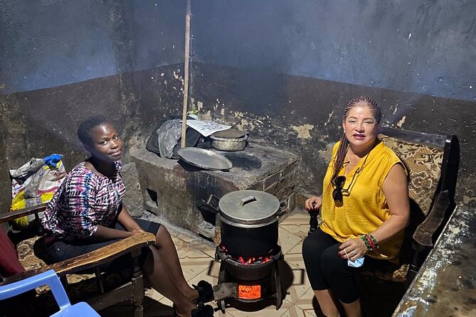 Ismael's Kibera Slum Tour - The African bone workshop and local enterprise