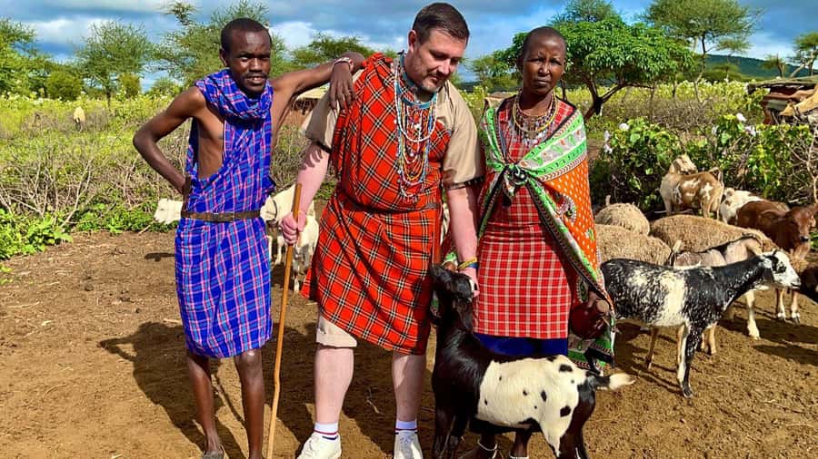 Kenya: Maasai Village Visit with Traditional Dance Show - Who should book this experience