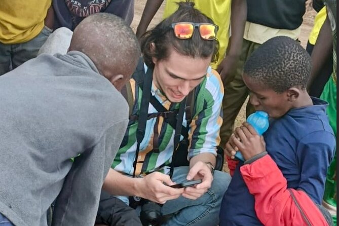Kibera Chocolate City Tour - Victoria Bones Craftshop and local creativity