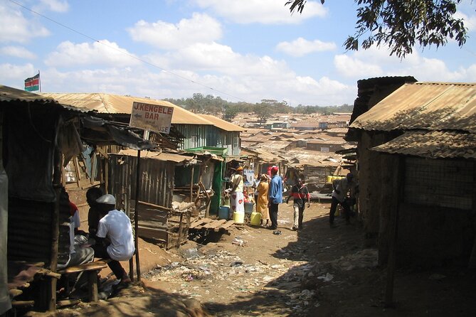 Kibera culture tour - Art studios, shops, bars, and places to eat