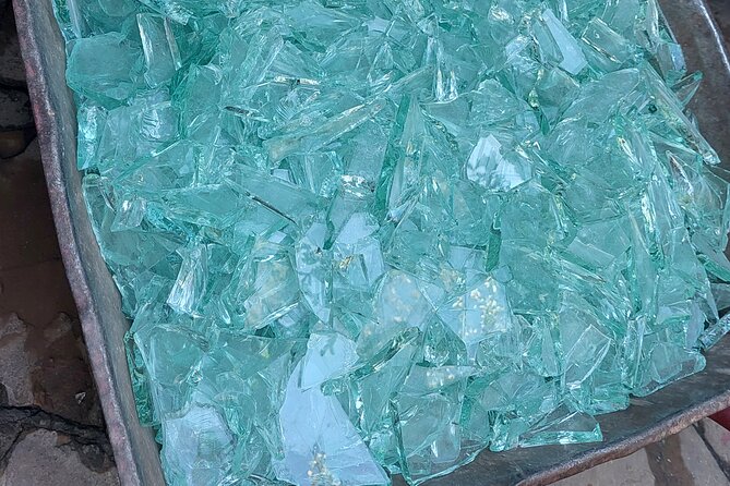 Kitengela Anselm Hot Glass tour - What the private format changes