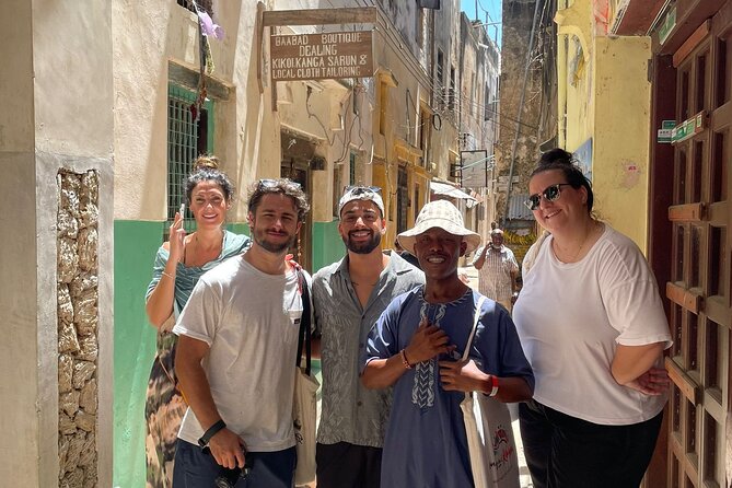 Lamu Old Town Walking Tour - Craft workshops: wood, silver, and weaving