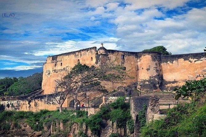 Mombasa city tour, Fort Jesus and Haller Park - Fort Jesus gives the morning its backbone