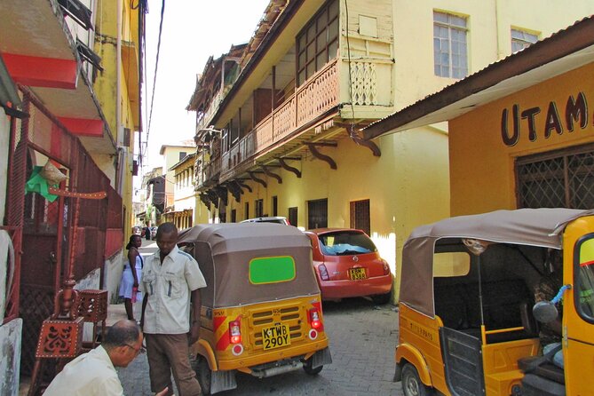 Mombasa City Tour - Fort Jesus, Old Town, Spice Town & Craft - Timing, lunch, and practical comfort