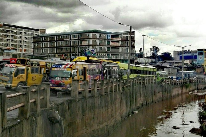 NAI NAMI: Nairobi Storytelling Tour with Street Children - Crossing the railway station and hearing about cold nights