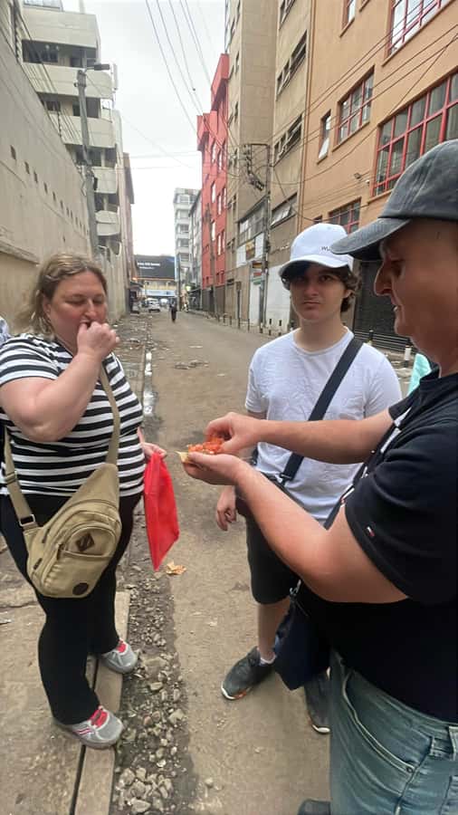Nairobi: 1 Hour Gastronomic and Street Food tour of Nairobi - The 20-minute tasting session