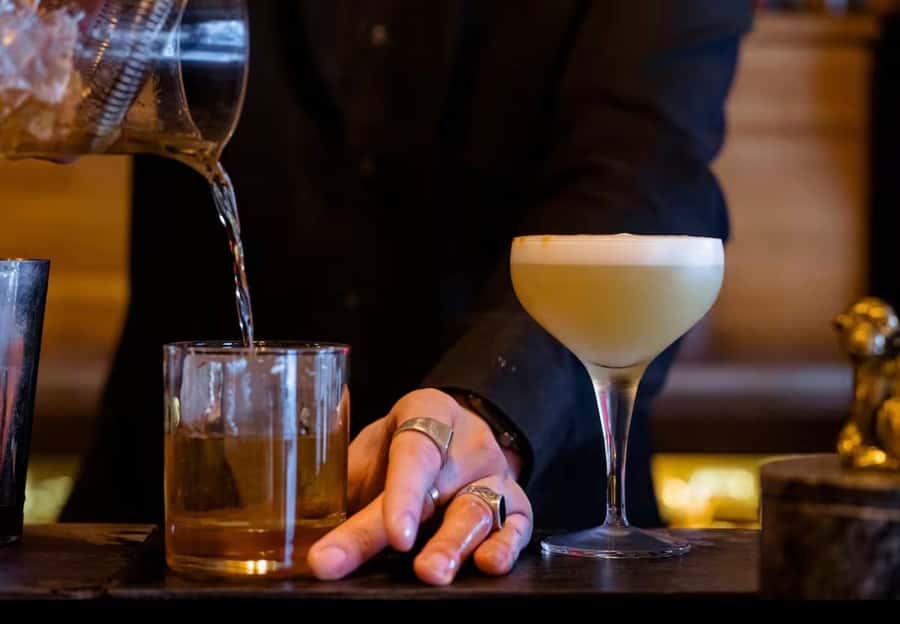 Nairobi bar crawl:Drink and Mingle - Moving through Westlands on foot
