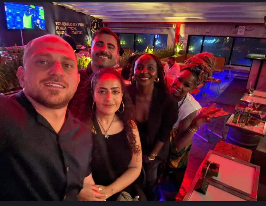 Nairobi bar crawl:Drink and Mingle - Safety, identification, and the practical details