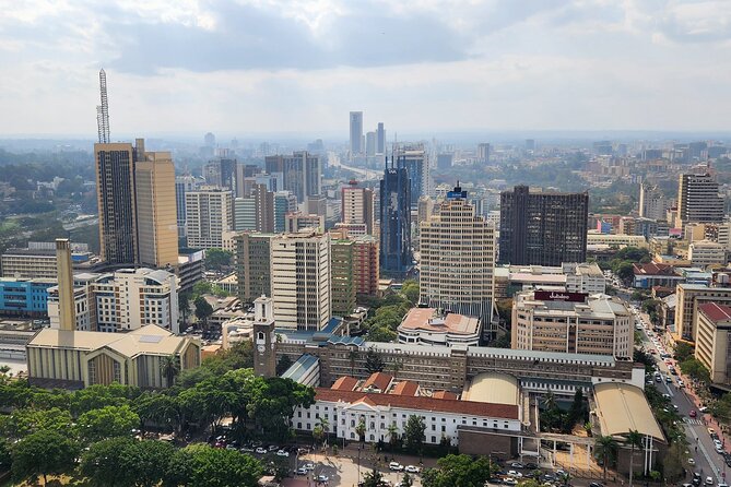 Nairobi city sights, Giraffe Encounters and Bomas Kenya Tour - Guides make the private format worthwhile