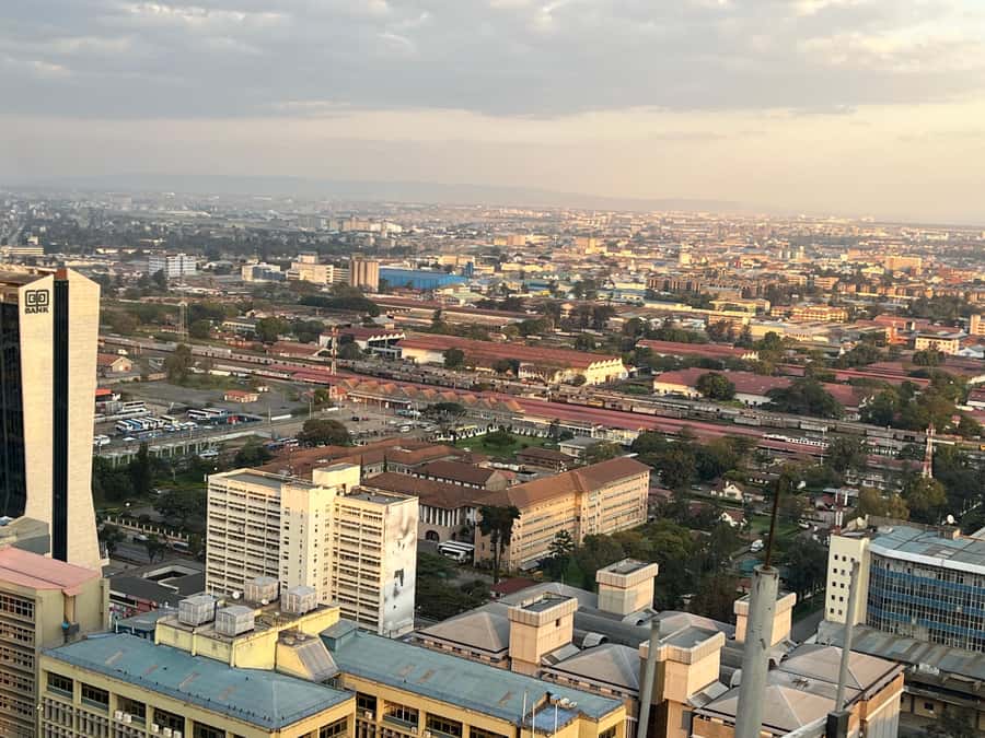Nairobi: City Site-Seeing Bus Tour - The food and arts market stop