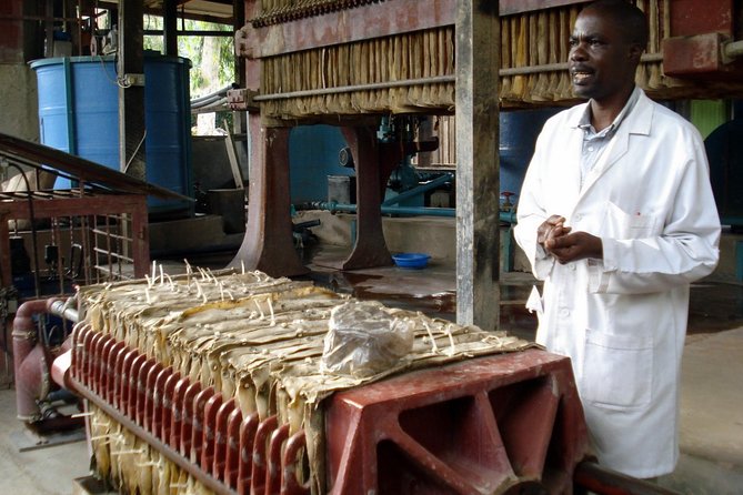 Nairobi Cultural Shopping Experience - Utamaduni Craft Centre and its broad selection