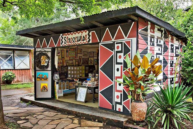 Nairobi cultural souvenir shopping tour with a local - Who will get the most from this tour