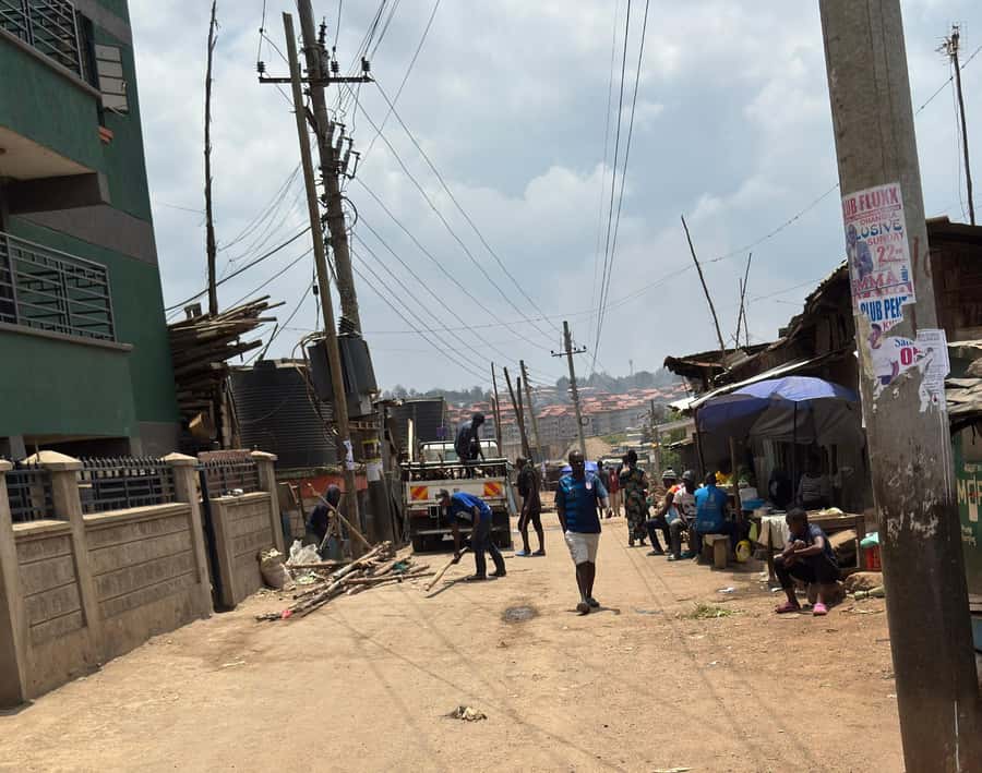 Nairobi: Explore Kibera Slum with Local Guides - Safety, comfort, and respectful conduct