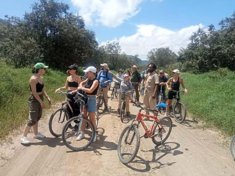 Nairobi:Group Hell's Gate National Park & Lake Naivasha Tour - Lunch near Lake Naivasha