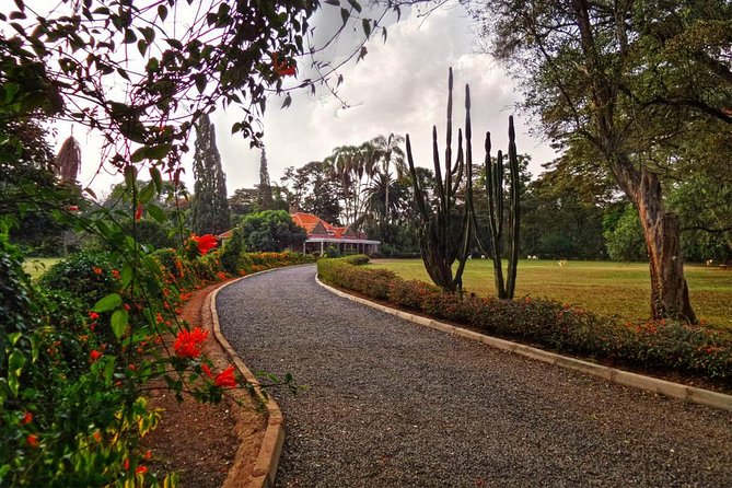 Nairobi Highlights: Karen Blixen, Beads Factory & Giraffe Center Day Tour - Entering Karen Blixen’s former home